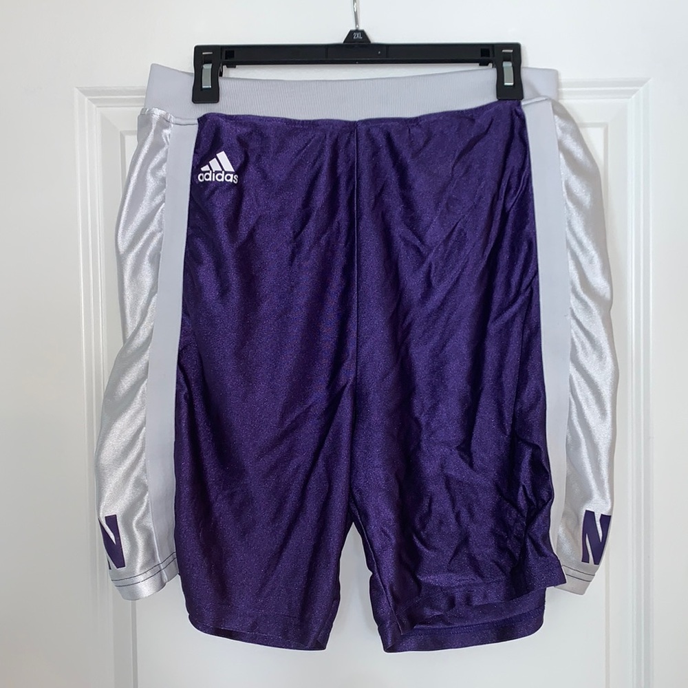Mens Adidas Medium Northwestern University Basketball Shorts Purple & White Used